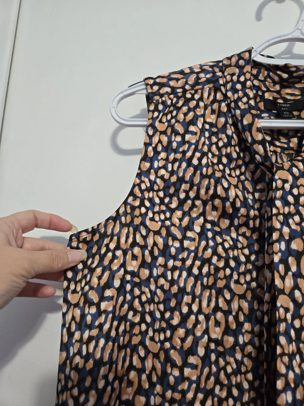 J.Crew 365 XS Leopard Print Tie Neck Sleeveless Blouse Animal Print Top